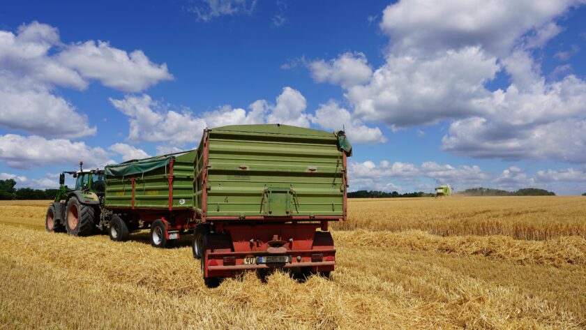 Jak szybko dobrać podzespoły Poznaj John Deere katalog części online