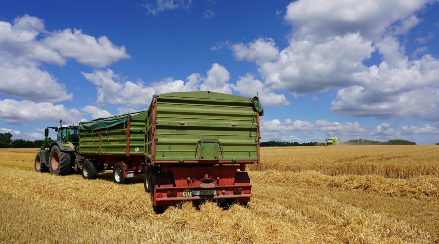 Jak szybko dobrać podzespoły Poznaj John Deere katalog części online